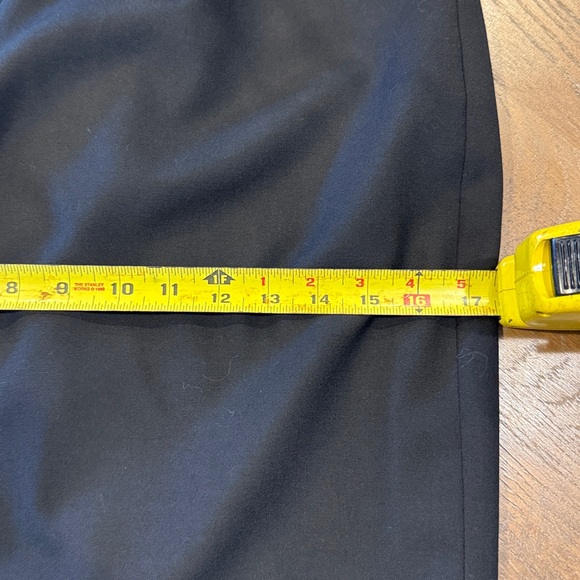 Ann Taylor Classic Black Pencil Skirt - Picture 7 of 7